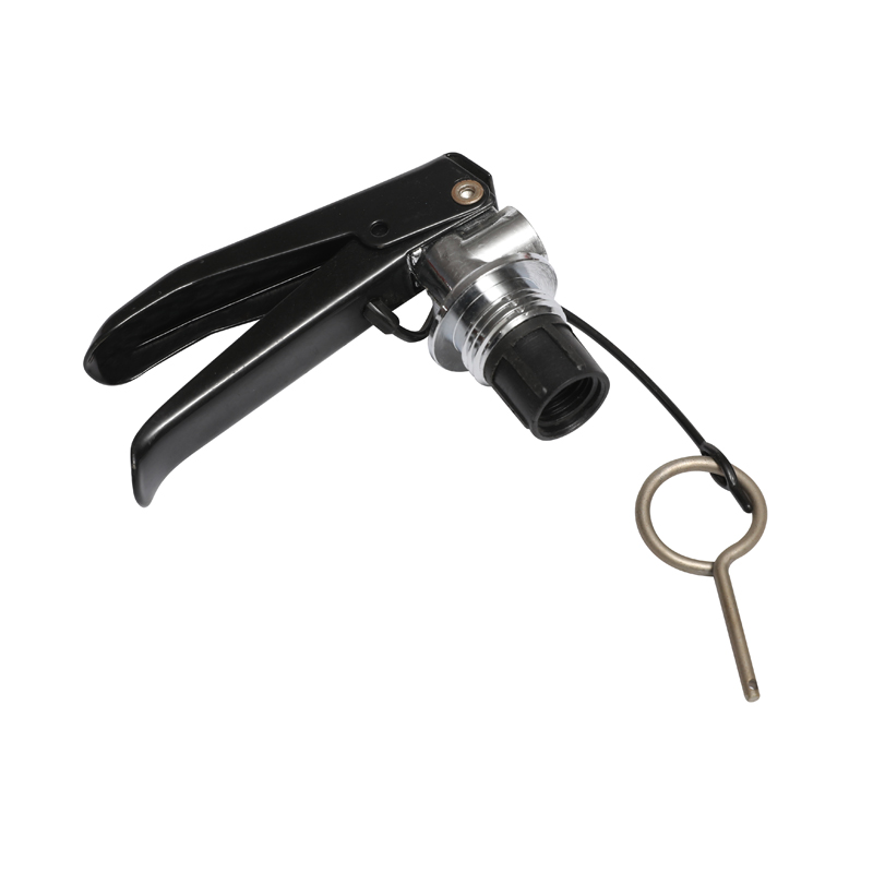 Kuinka M30 -sammuttimen venttiili laukaistaan ​​sammutusaineen vapauttamiseksi?